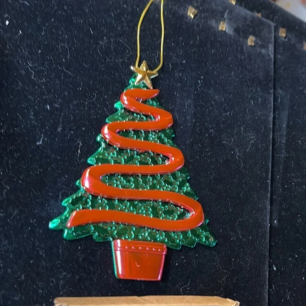 Avon Vtg Reflections of Christmas Ornament Christmas Tree